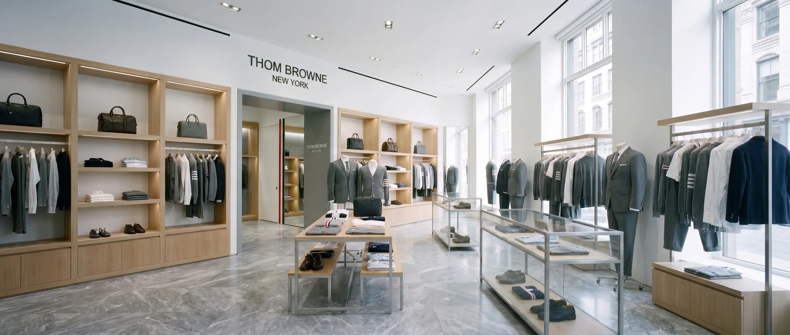 톰브라운 브랜드 배너