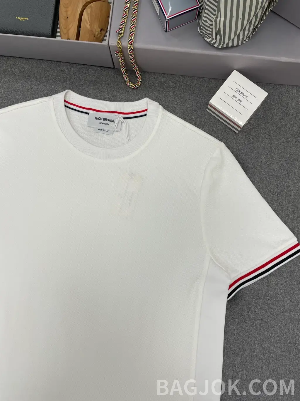 톰브라운 톰브라운 x SSENSE 반팔티 상세 이미지