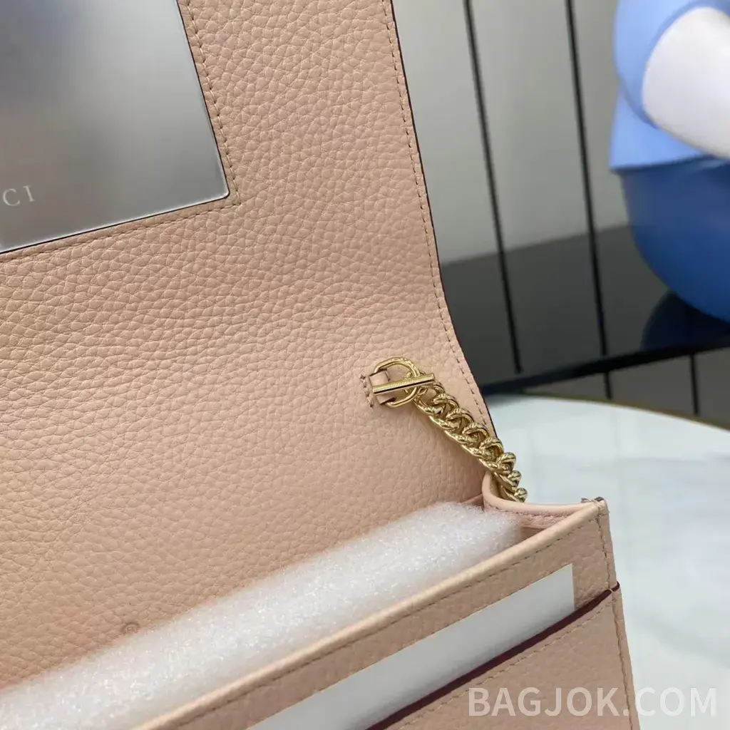 구찌 Gucci GG 마몬트 레더 금장 체인 미니 크로스백  상세 이미지