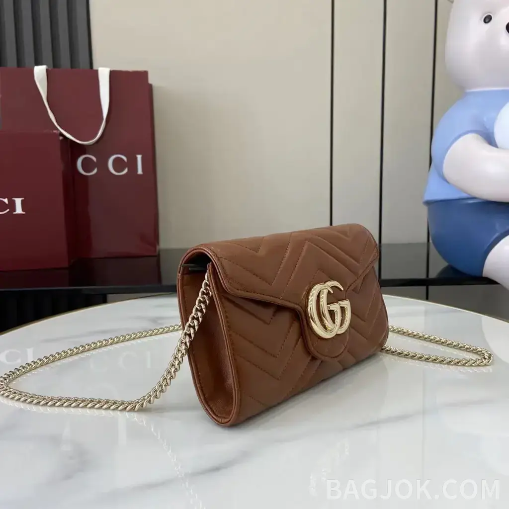 구찌 구찌 GG 마몬트 체인 달린 지갑 상세 이미지
