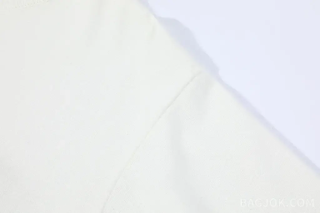 루이비통 루이비통 뱀띠 리본 자수 니트 반팔 티셔츠 상세 이미지