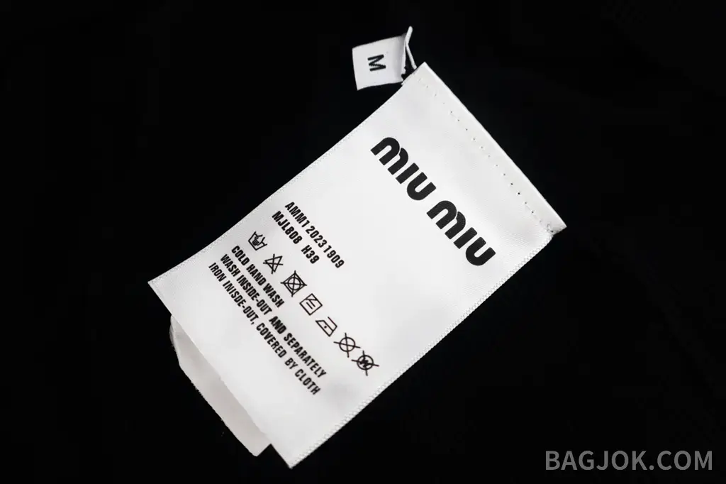 미우미우 미우미우 라운드 니트 반팔티 상세 이미지