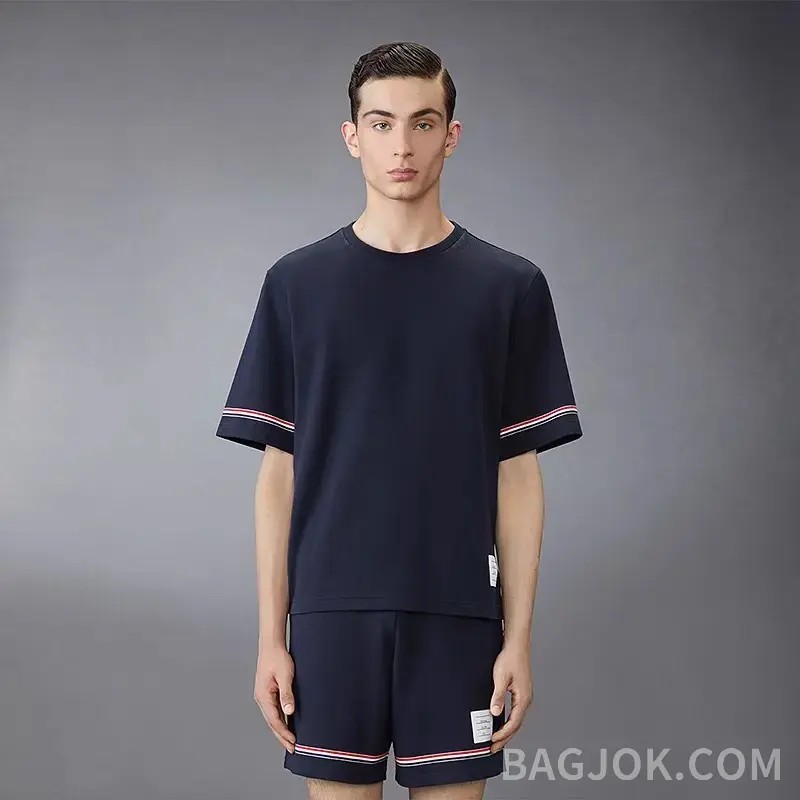 톰브라운 톰브라운 26SS 순면 라운드티 상세 이미지