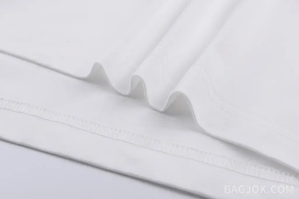 발렌시아가 발렌시아가 블러 레터링 반팔 티셔츠 상세 이미지