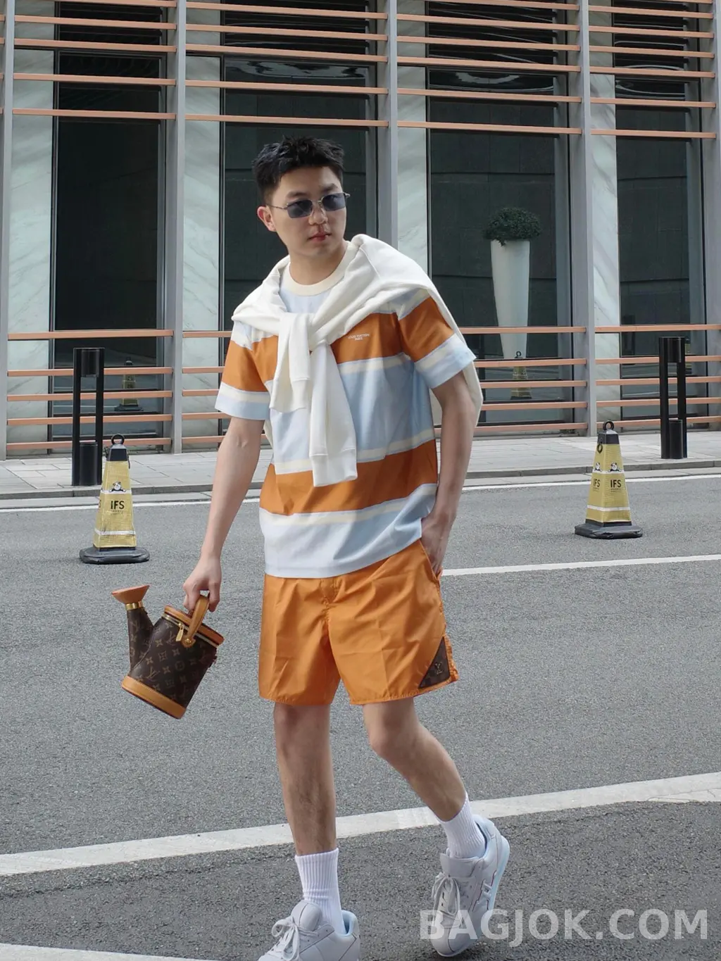 루이비통 루이비통 컬러 스트라이프 니트 반팔 티셔츠 상세 이미지