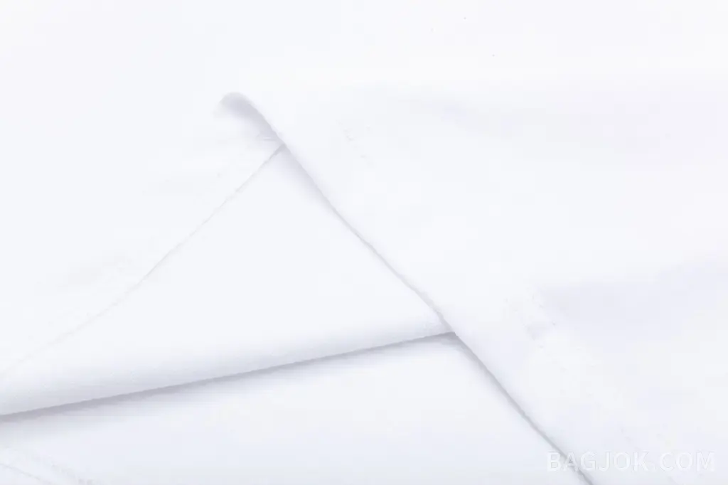 발렌시아가 발렌시아가 메탈 로고 프린트 반팔티 상세 이미지
