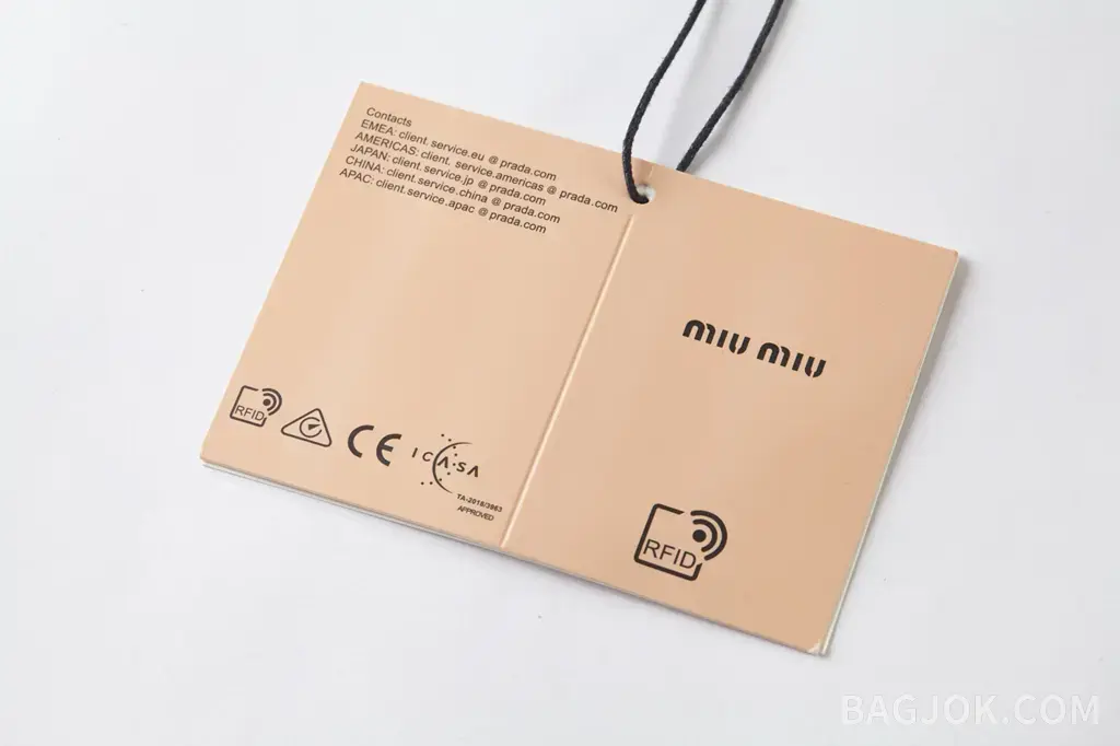 미우미우 미우미우 레이저 패치 자수 폴로 셔츠 상세 이미지
