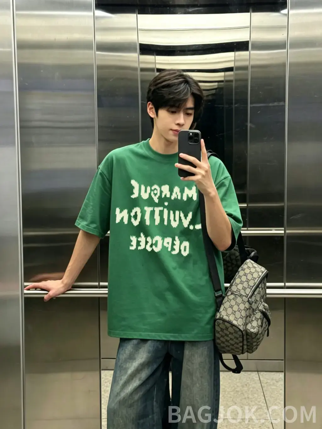 루이비통 루이비통 5D 엠보 자수 반팔 티셔츠 상세 이미지