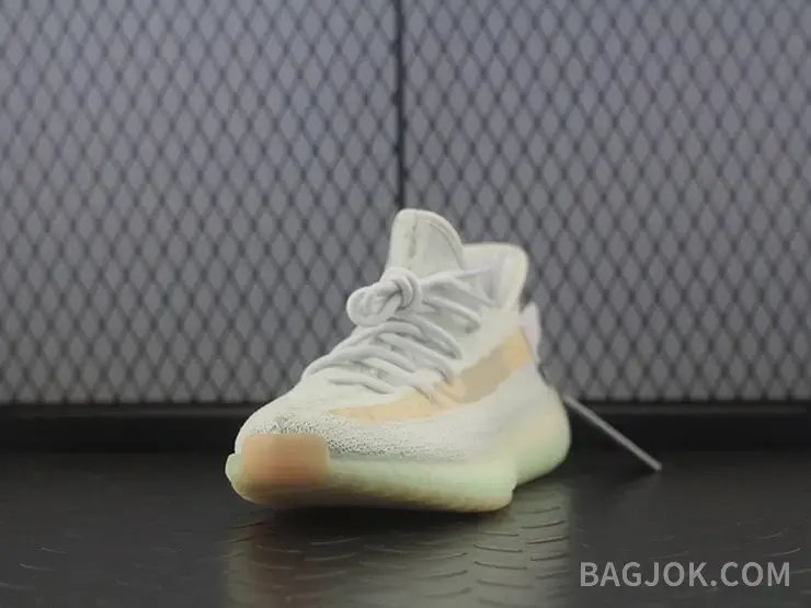 아디다스 YEEZY 350 V2 상세 이미지
