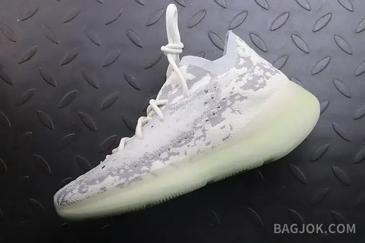 아디다스 YEEZY 380 상세 이미지