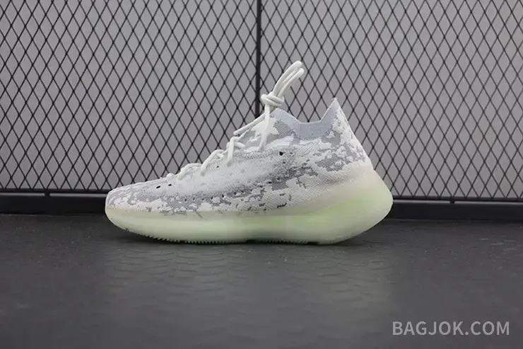 아디다스 YEEZY 380 상세 이미지