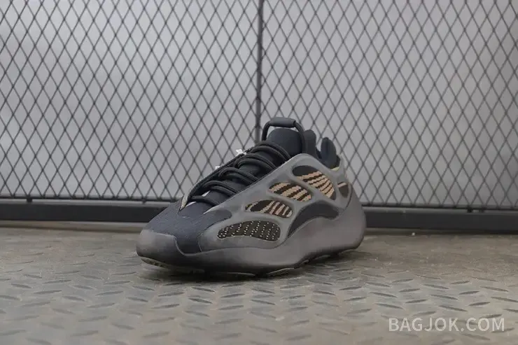 아디다스 YEEZY 700 V3 상세 이미지