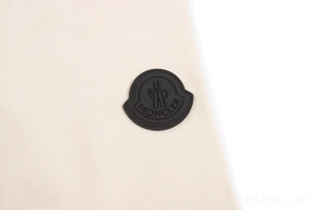 몽클레어 몽클레어 쉐도우 로고 반팔 티셔츠 상세 이미지