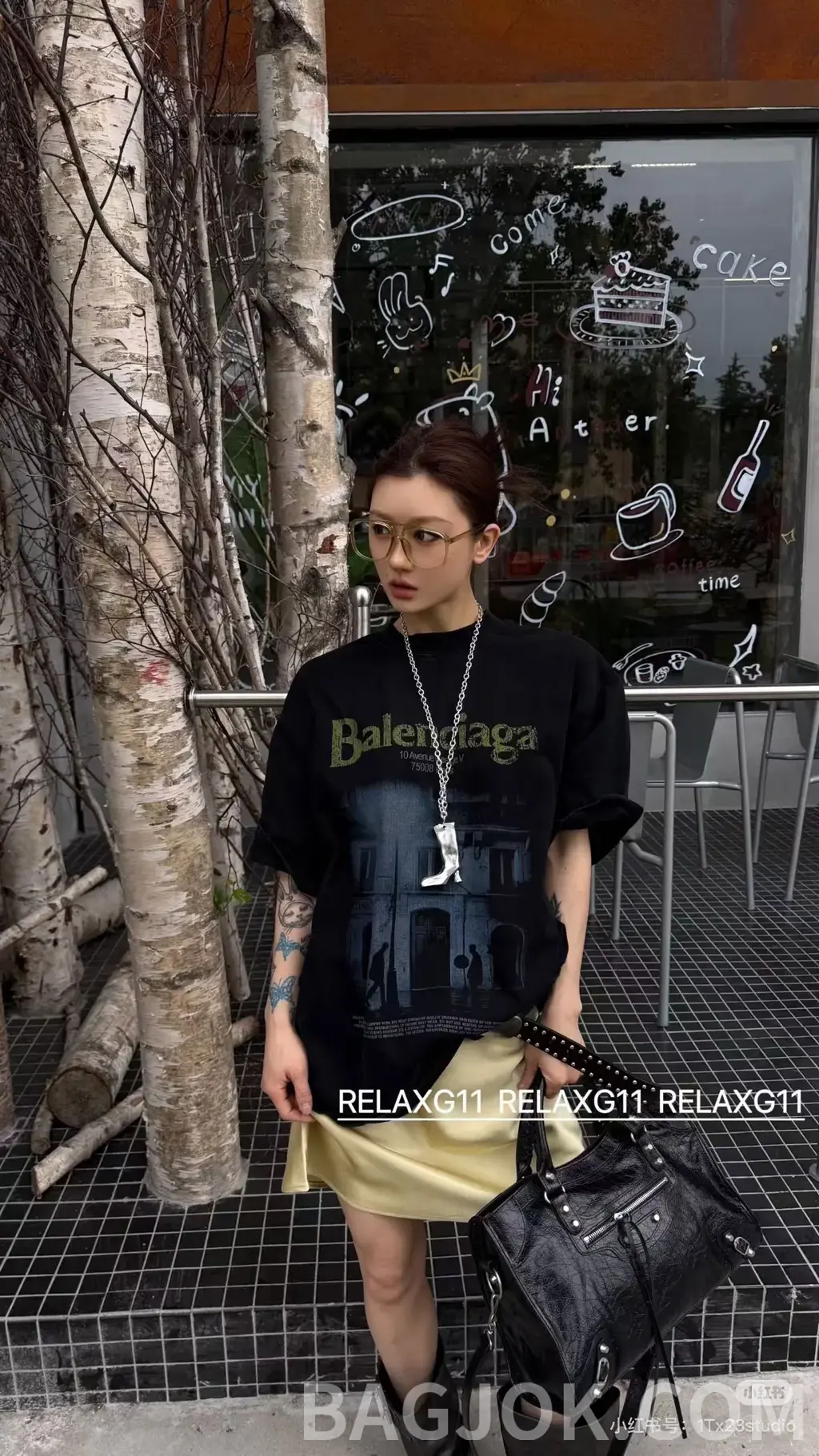 발렌시아가 발렌시아가 디 어드레스 미디엄 핏 티셔츠 상세 이미지