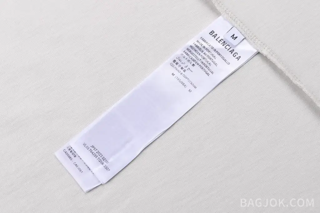 발렌시아가 발렌시아가 레터링 프린팅 반팔 티셔츠 상세 이미지