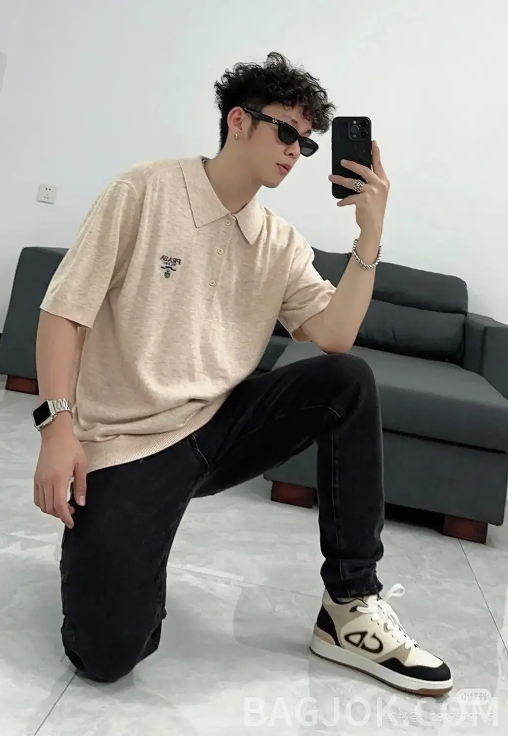 프라다  프라다 자수 카라 니트 폴로 티셔츠 상세 이미지