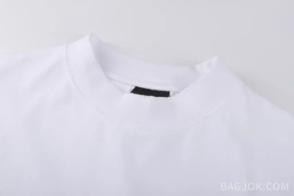 발렌시아가 발렌시아가 레터링 프린팅 반팔 티셔츠 상세 이미지