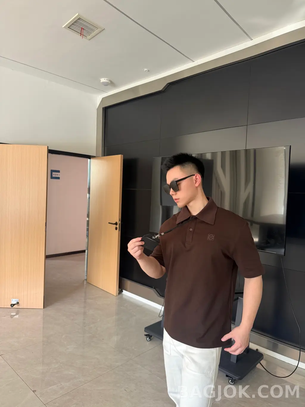 로에베 로에베 자수 폴로 셔츠 상세 이미지