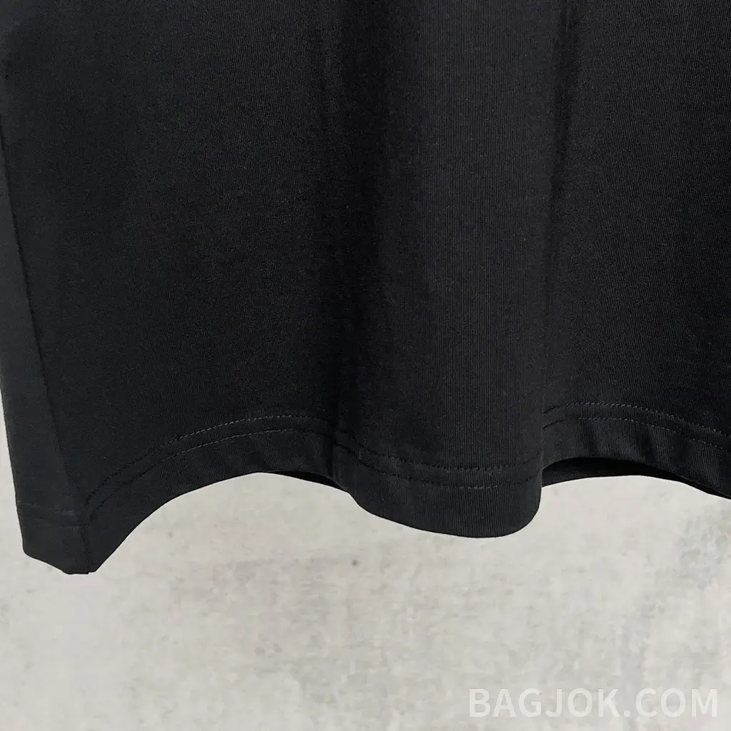 발렌시아가 발렌시아가 26SS 비치 아트 프린팅 슬리브리스 티셔츠 상세 이미지