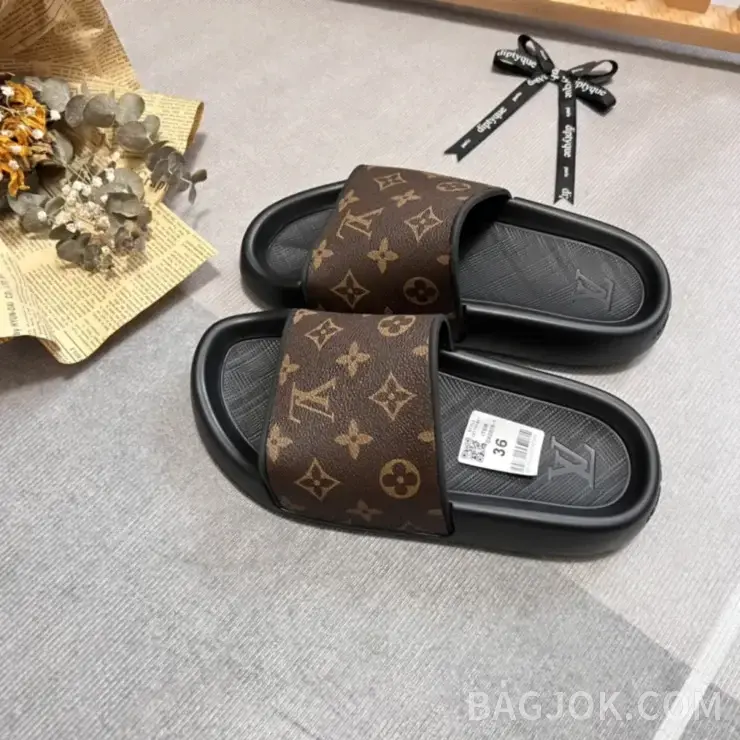 루이비통 루이비통 워터프론트 뮬  상세 이미지
