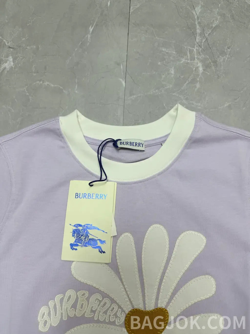 버버리 버버리 데이지 플로럴 그래픽 반팔 티셔츠 상세 이미지