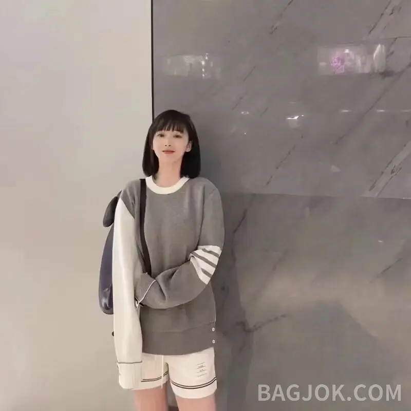 톰브라운 톰브라운 헥터(Hector) 배색 라운드 니트 상세 이미지