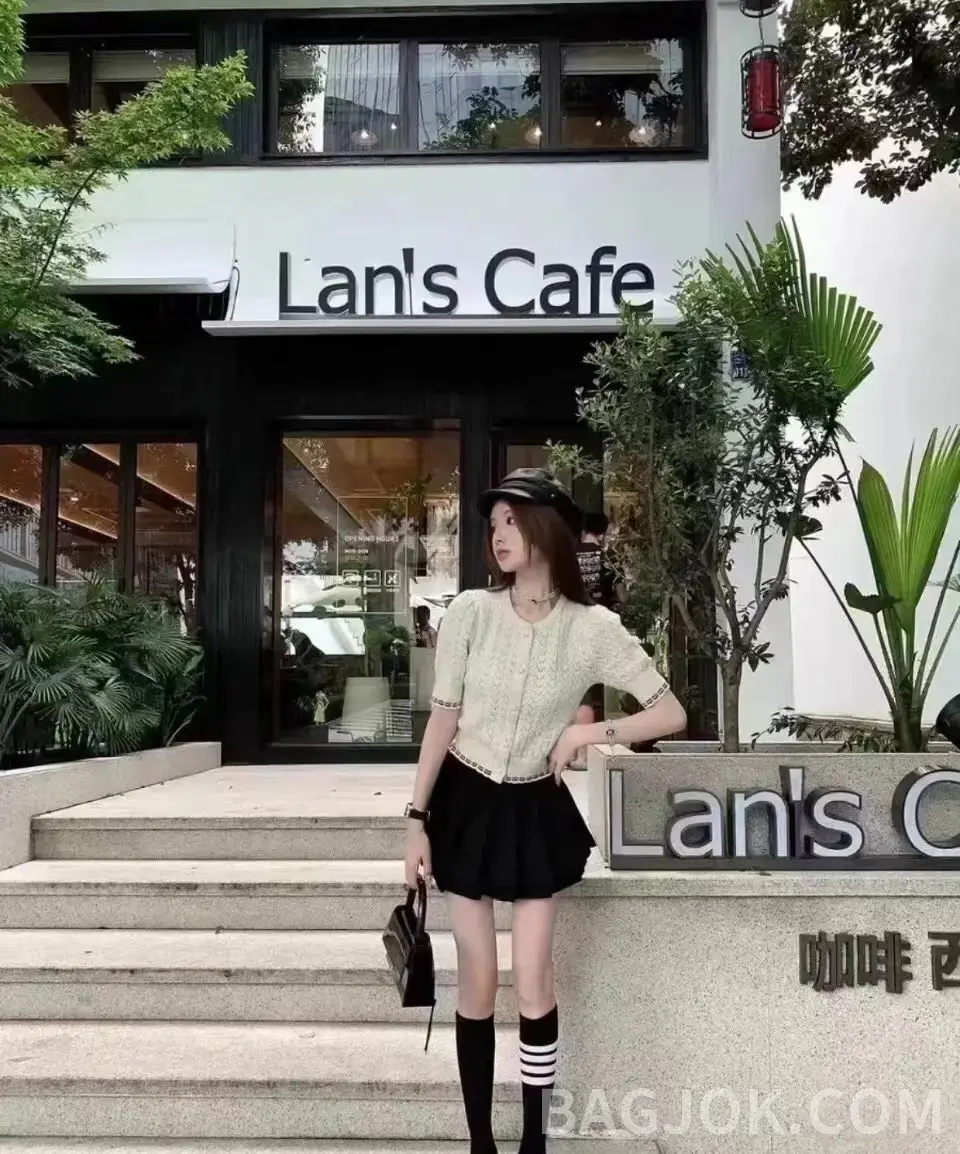 톰브라운 톰브라운 시그니처 케이블 포인텔 반팔 니트 가디건 상세 이미지