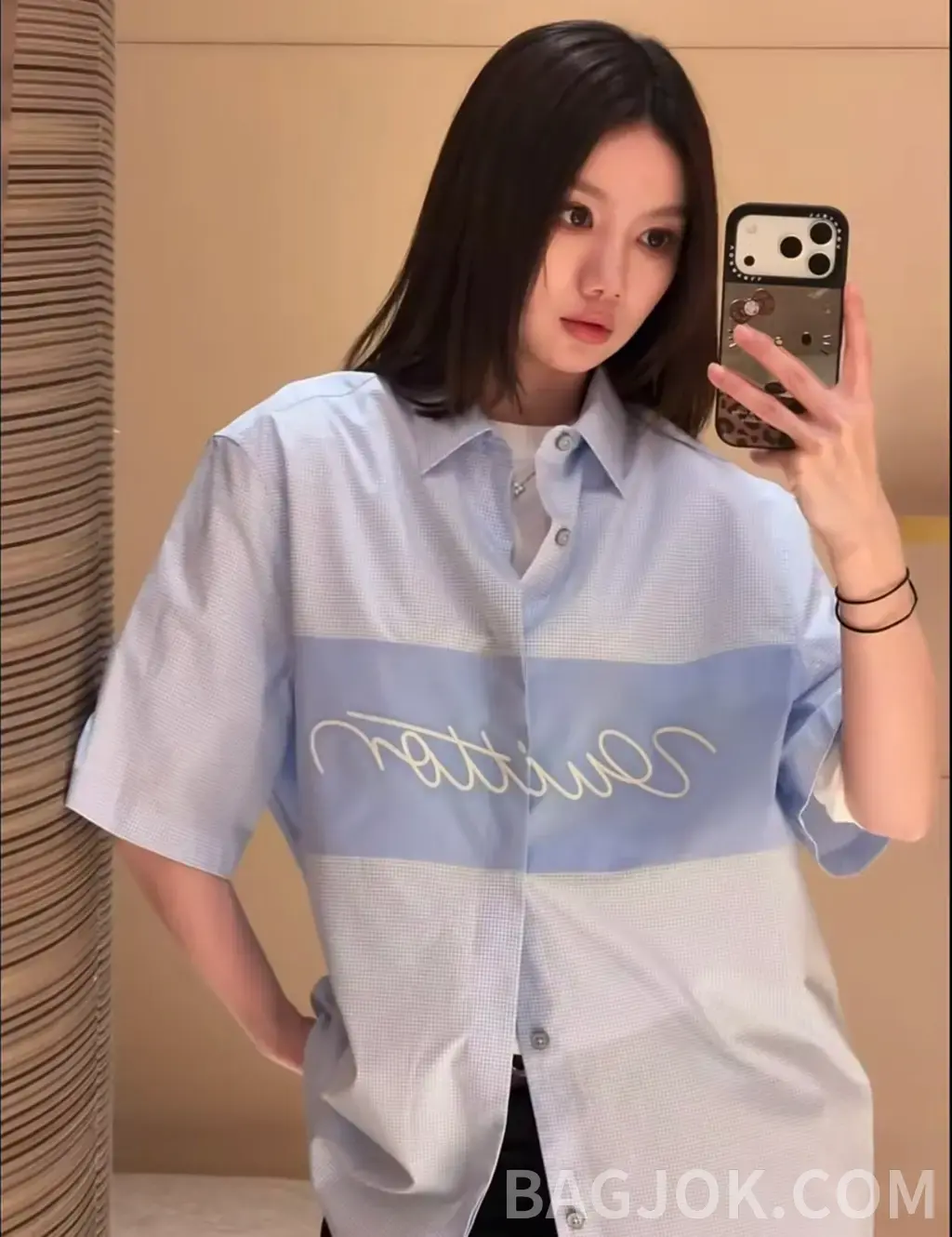 루이비통 루이비통 LV 커브 로고 체크 인서트 반팔 셔츠 상세 이미지