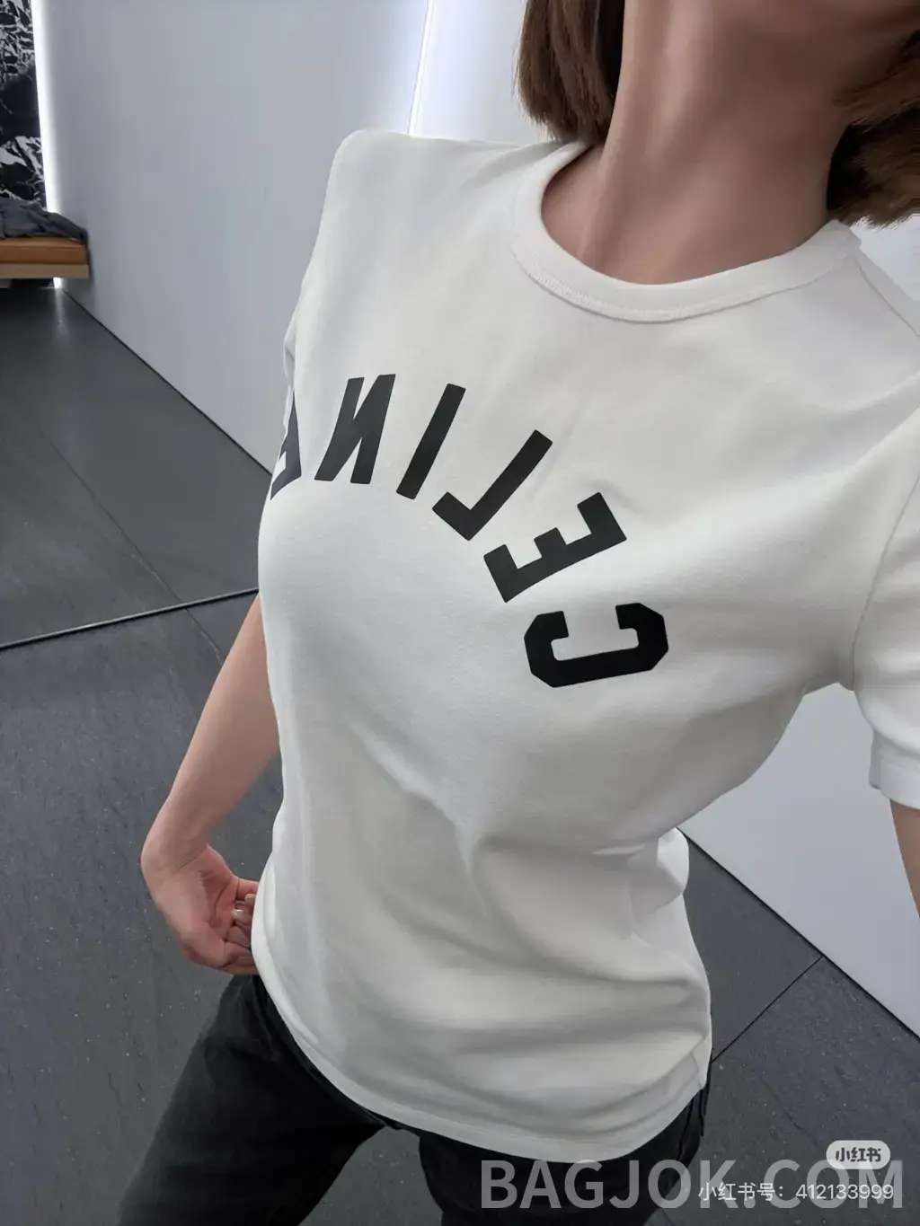셀린느 셀린느 아치 레터링 로고 크롭 반팔 티셔츠 상세 이미지