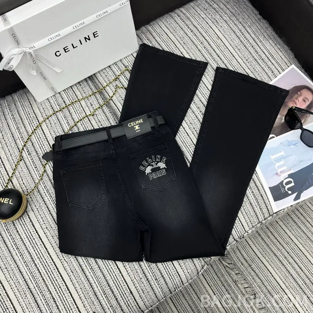 셀린느 셀린느 26SS 부츠컷 데님 팬츠&커스텀 가죽 벨트 세트 상세 이미지