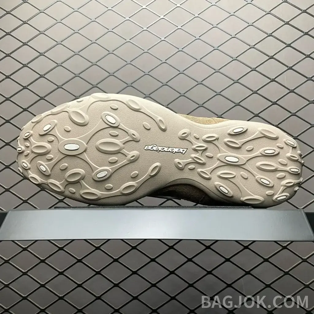 발렌시아가 발렌시아가 먼데이 울트라 스니커즈 상세 이미지