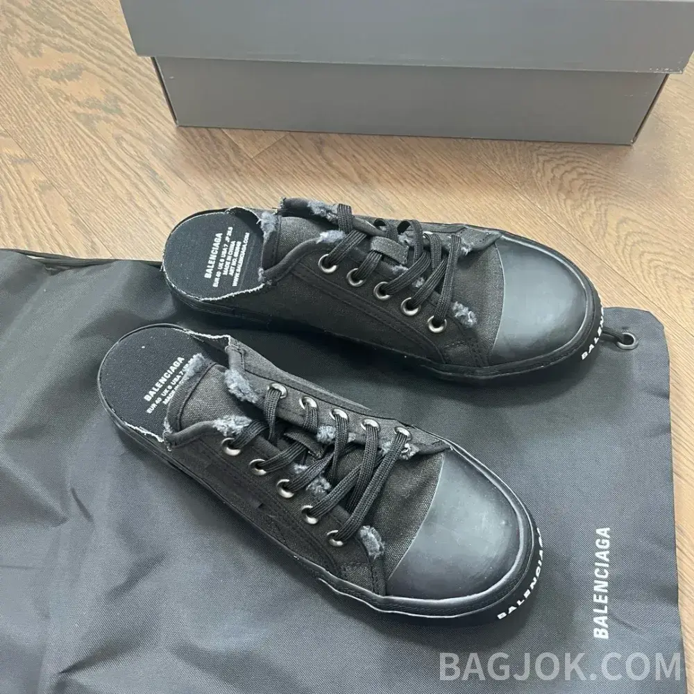 발렌시아가 발렌시아가 블로퍼 25SS 상세 이미지
