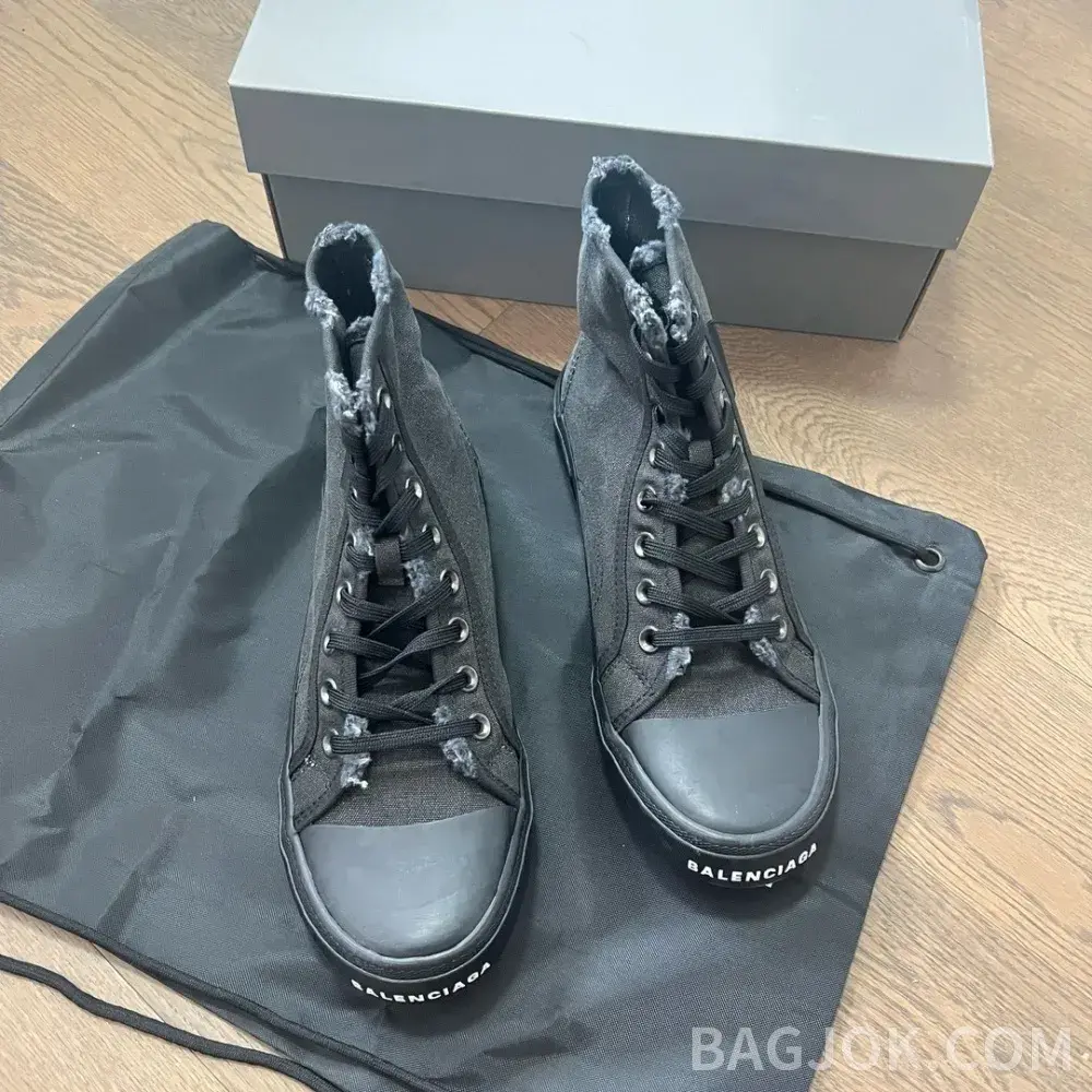 발렌시아가 발렌시아가 스니커즈 하이탑 25SS 상세 이미지