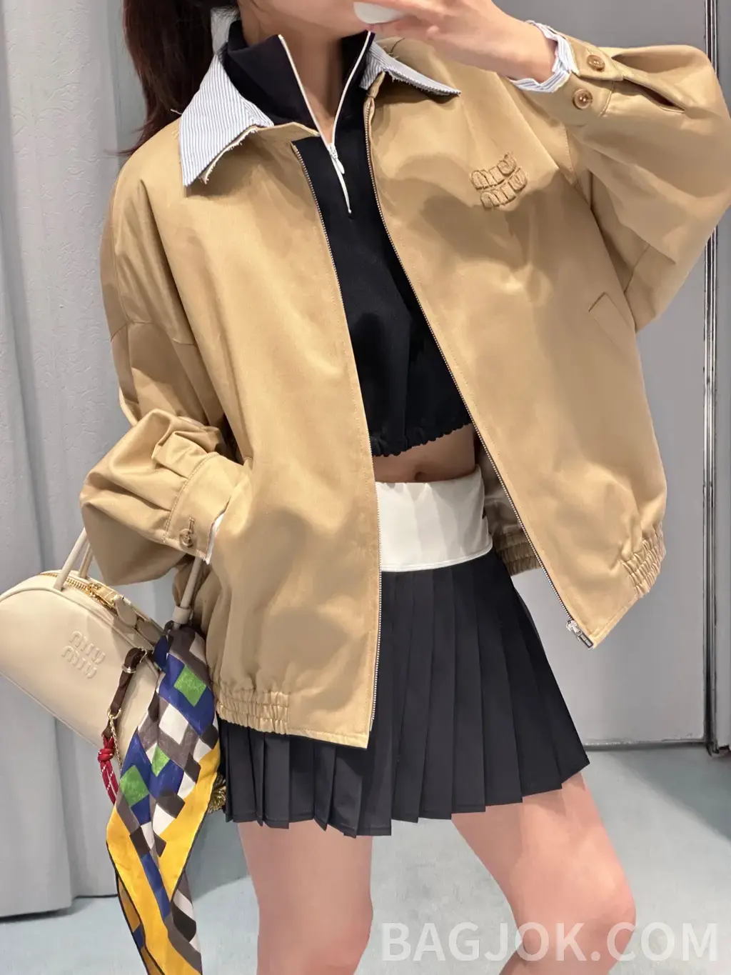 미우미우 미우미우 스트라이프 칼라 오버사이즈 데님 자켓 상세 이미지