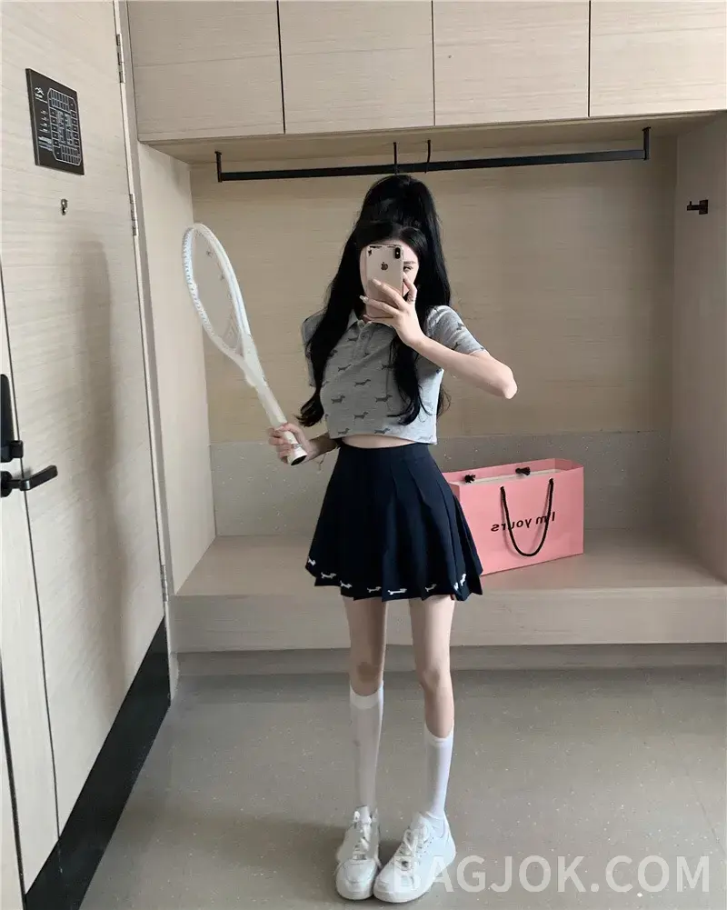 톰브라운 톰브라운 헥터 자수 플리츠 미니 스커트 상세 이미지