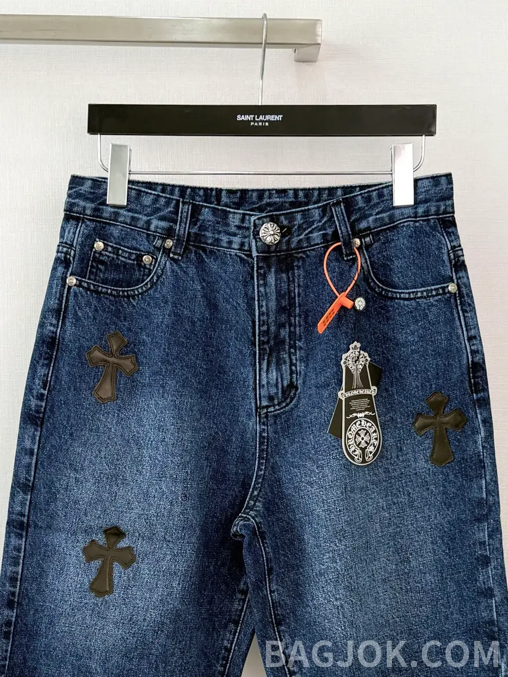 크롬하츠 크롬하츠 레더 크로스 패치 워싱 데님 쇼츠 상세 이미지