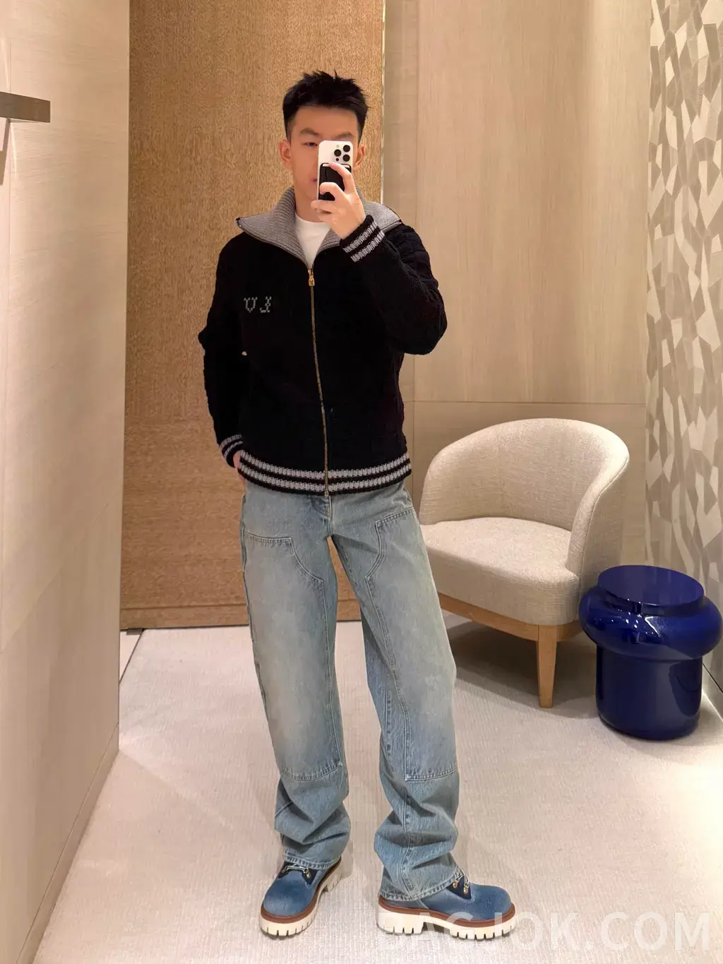 루이비통 루이비통 그라데이션 워싱 카고 데님 팬츠 상세 이미지