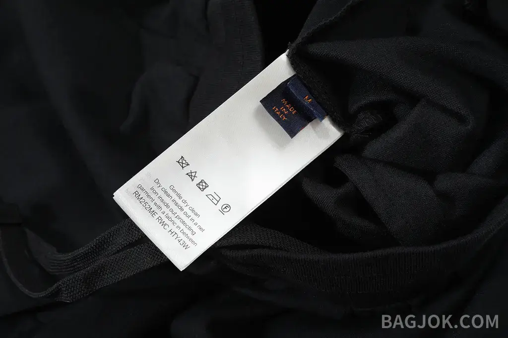 루이비통 루이비통 스팽글 LV 로고 니트 숏팬츠 상세 이미지