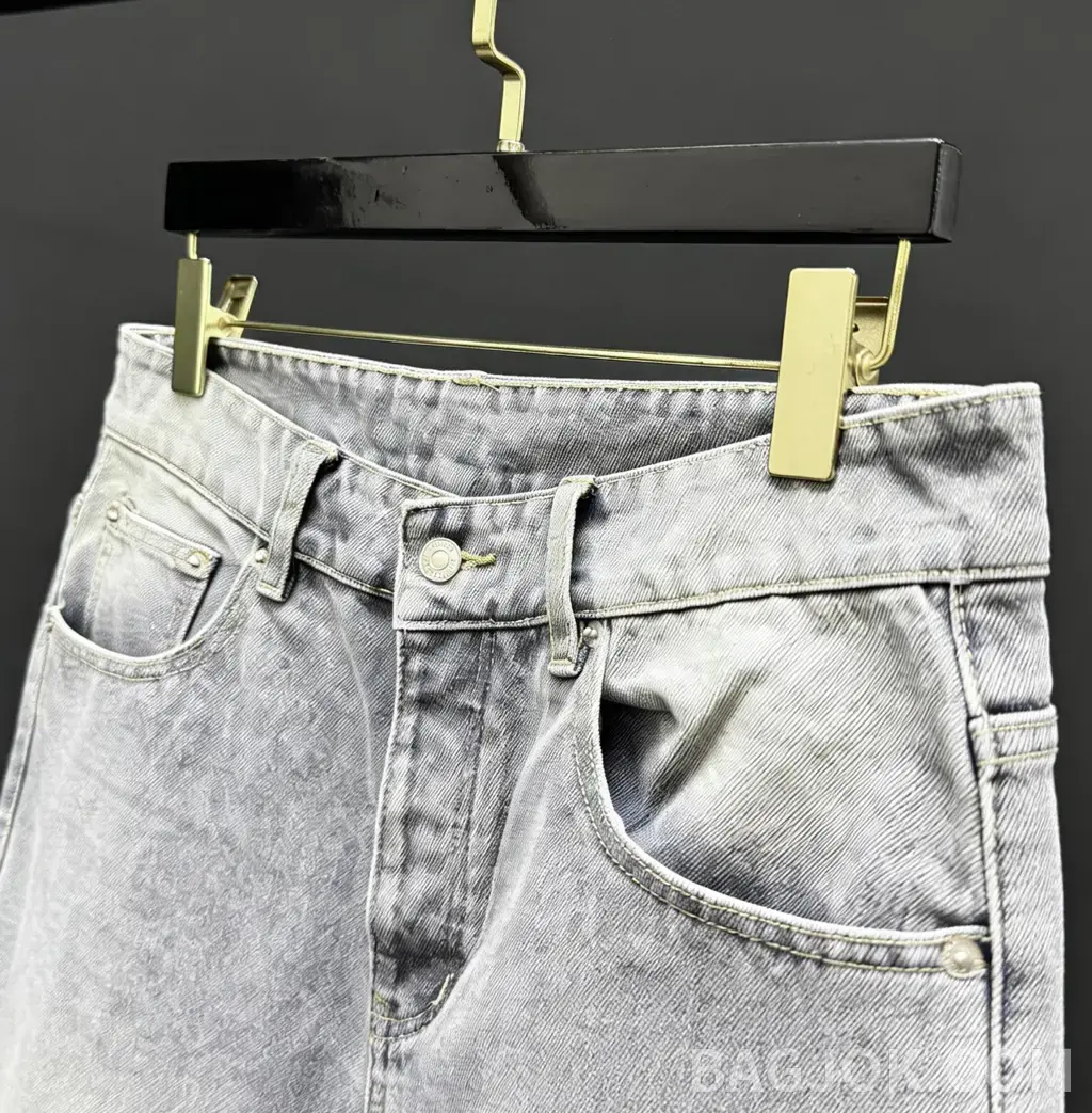 발렌시아가 발렌시아가 프리미엄 디스트로이드 데님 숏팬츠 상세 이미지