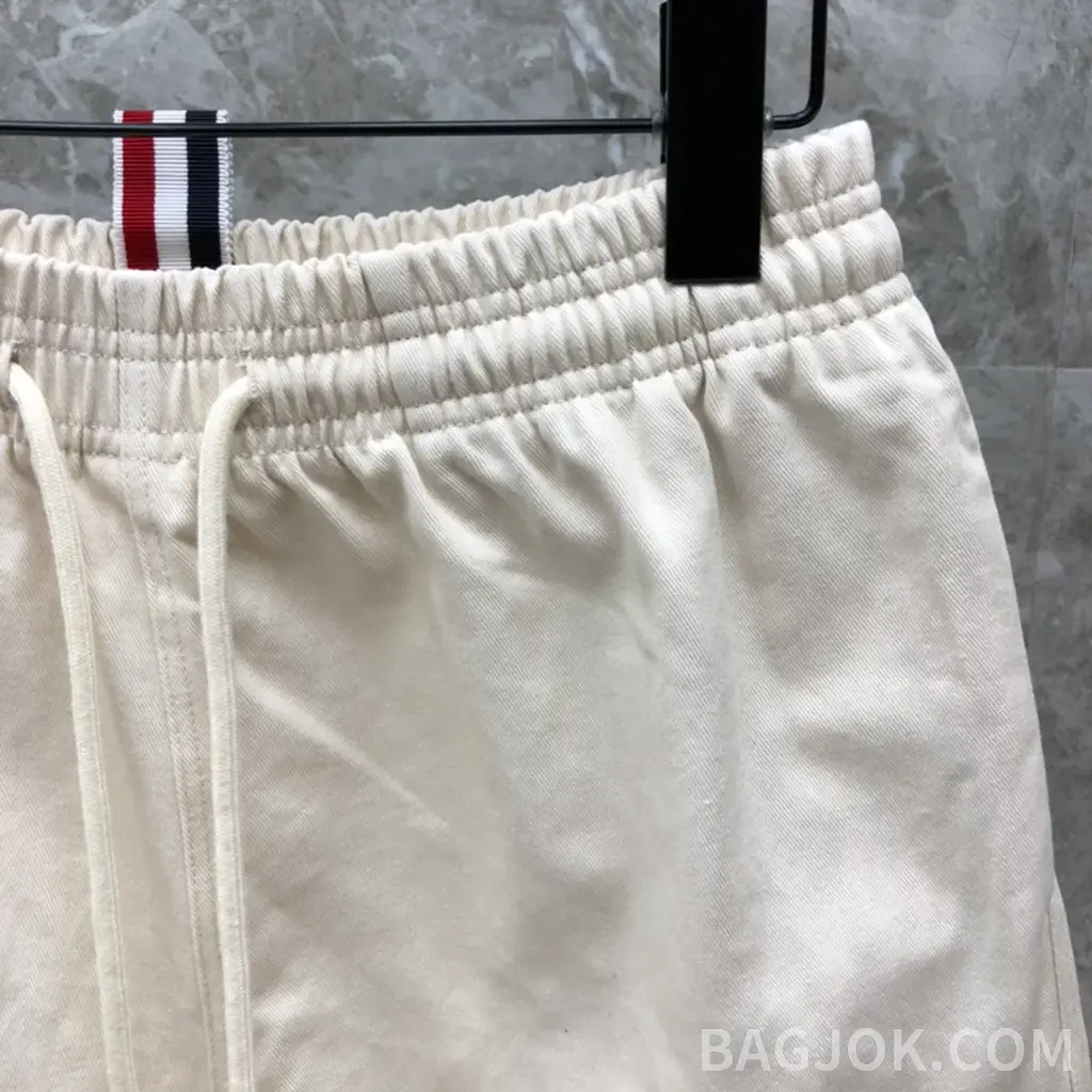 톰브라운 톰브라운 시그니처 스트라이프 코튼 쇼츠 상세 이미지