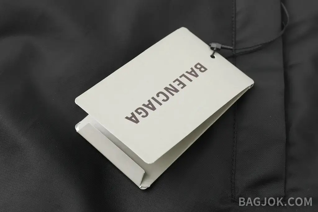 발렌시아가 BALENCIAGA NBA 코치 재킷 상세 이미지
