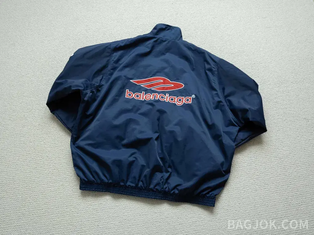 발렌시아가 BALENCIAGA Big Logo Windbreaker Jacket 상세 이미지