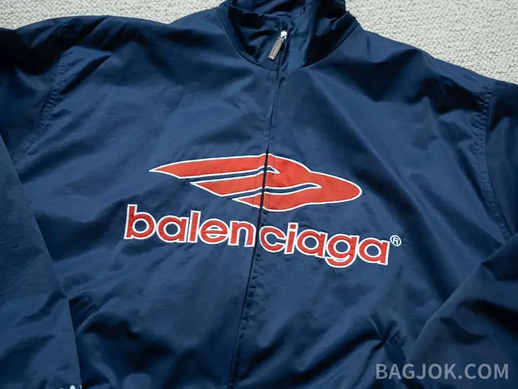 발렌시아가 BALENCIAGA Big Logo Windbreaker Jacket 상세 이미지