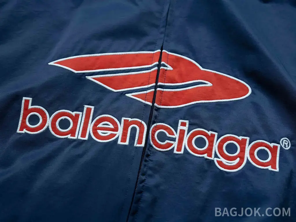 발렌시아가 BALENCIAGA Big Logo Windbreaker Jacket 상세 이미지