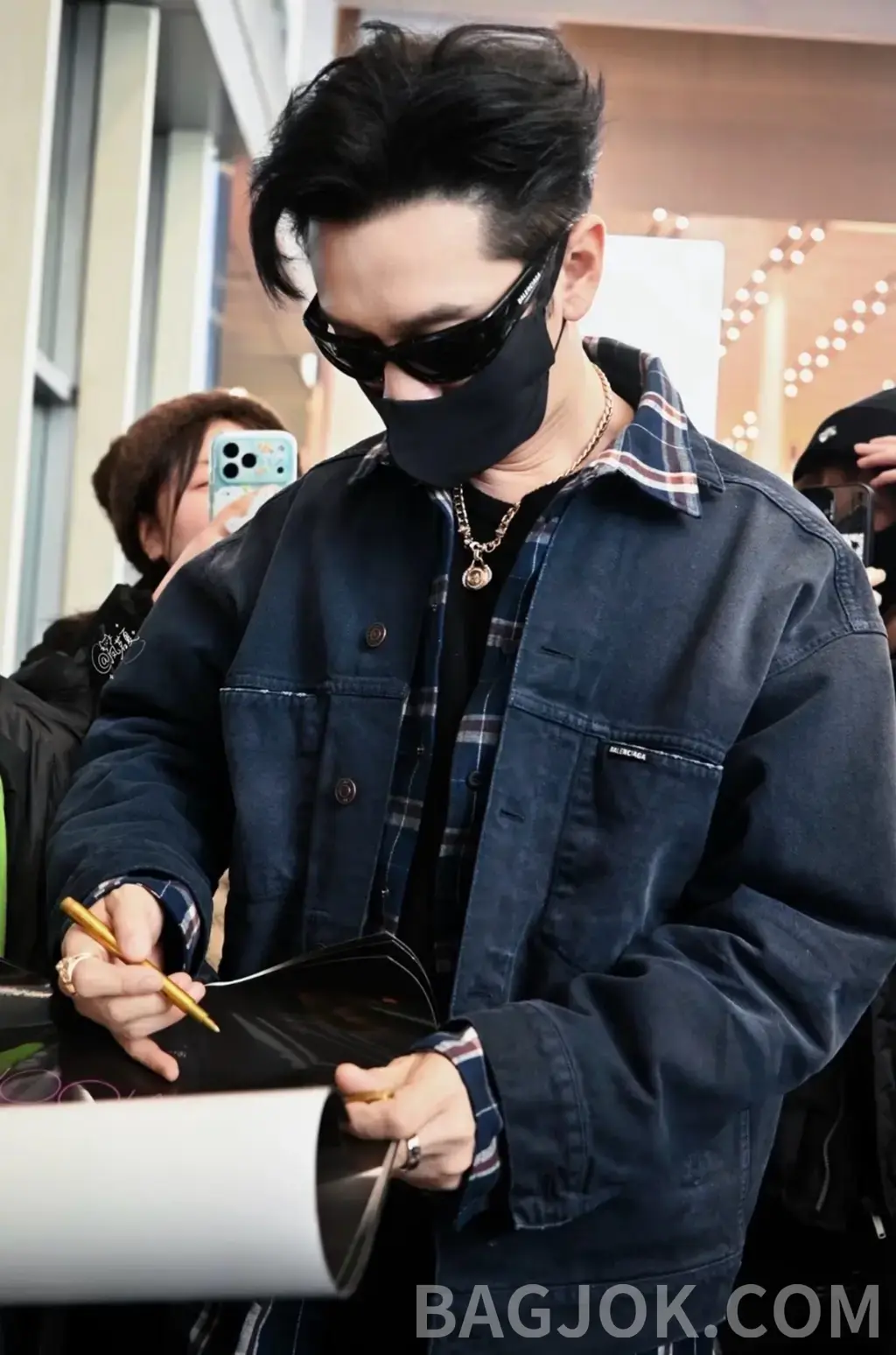 발렌시아가 BALENCIAGA 페이크 투피스 데님 자켓 상세 이미지