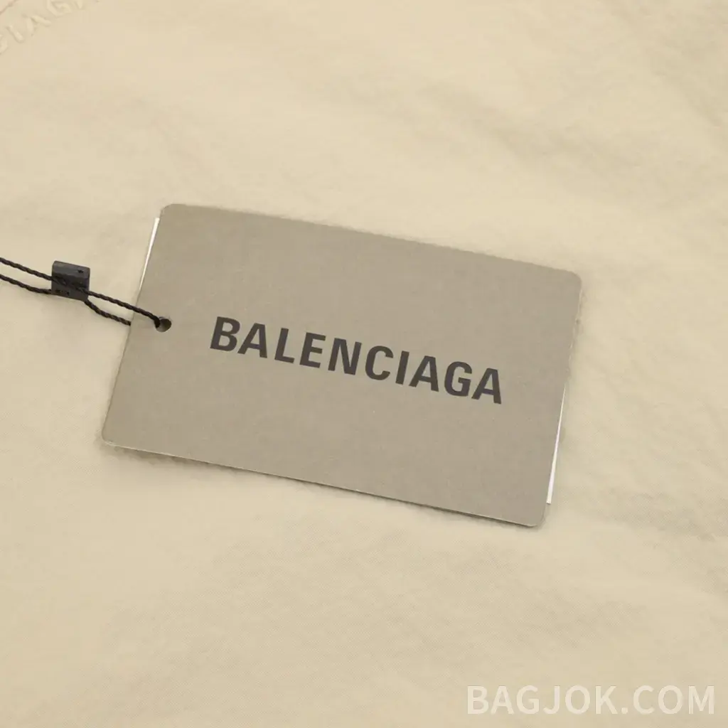 발렌시아가 BALENCIAGA 테크웨어 집업 자켓 상세 이미지