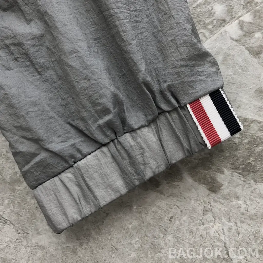 톰브라운 THOM BROWNE 시그니처 4-바 후드 집업 자켓 상세 이미지