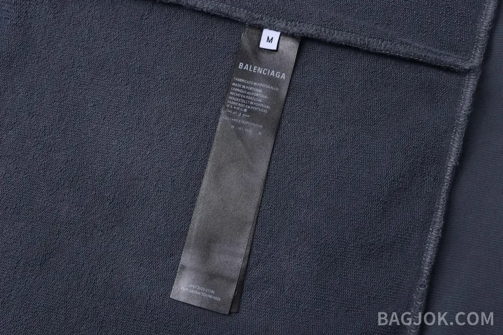 발렌시아가 BALENCIAGA 25SS 워시드 페인팅 후드 집업 상세 이미지