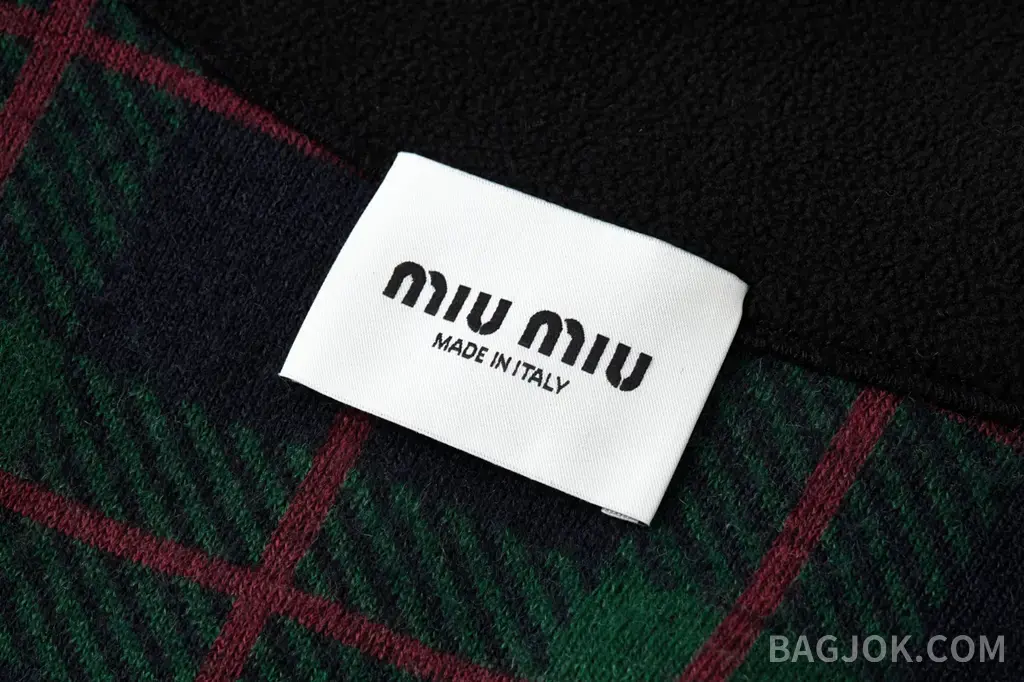 미우미우 MIU MIU 체크 테디 플리스 집업 상세 이미지
