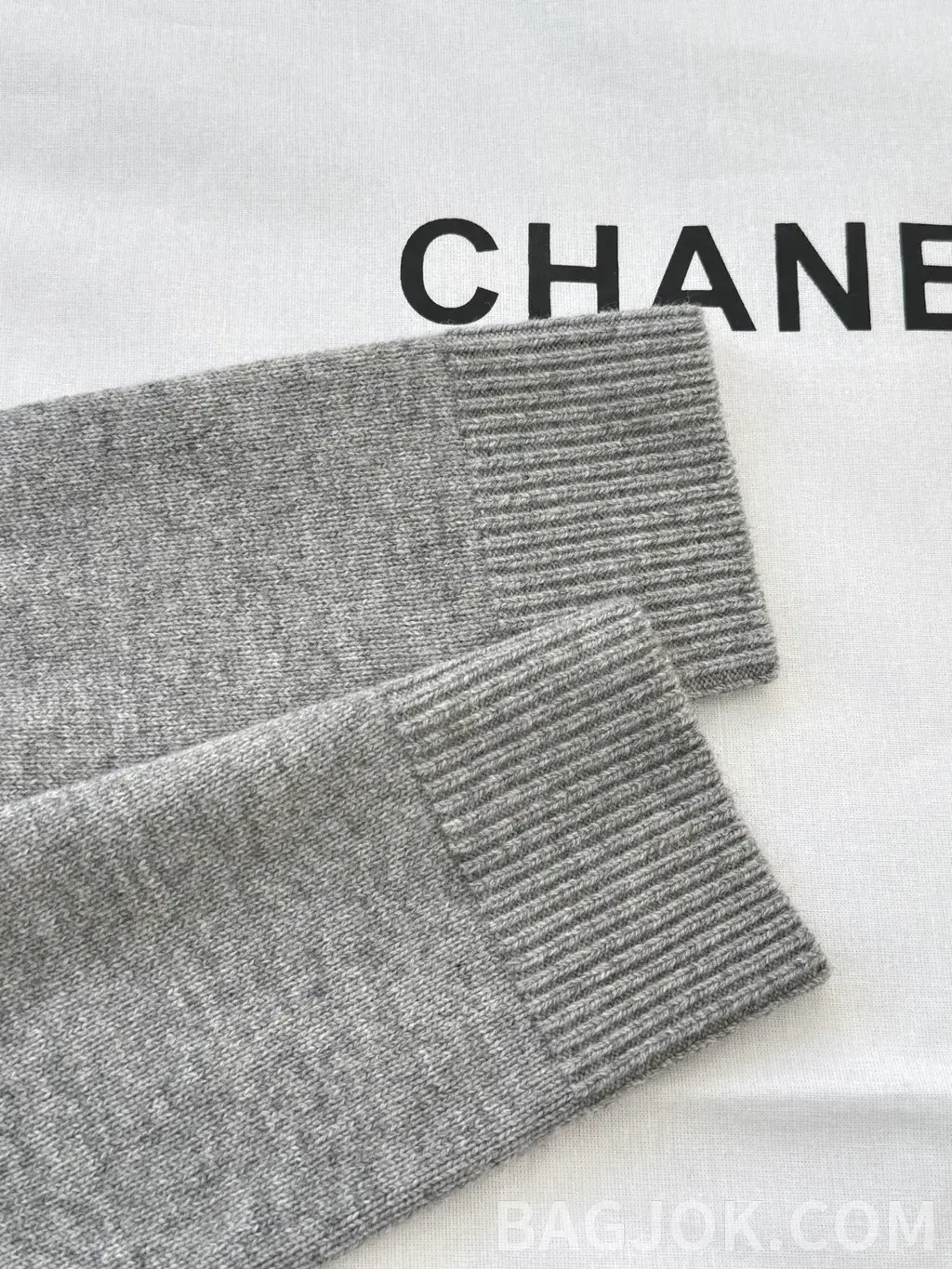 샤넬 CHANEL 울 블렌드 크롭 니트 카디건 상세 이미지